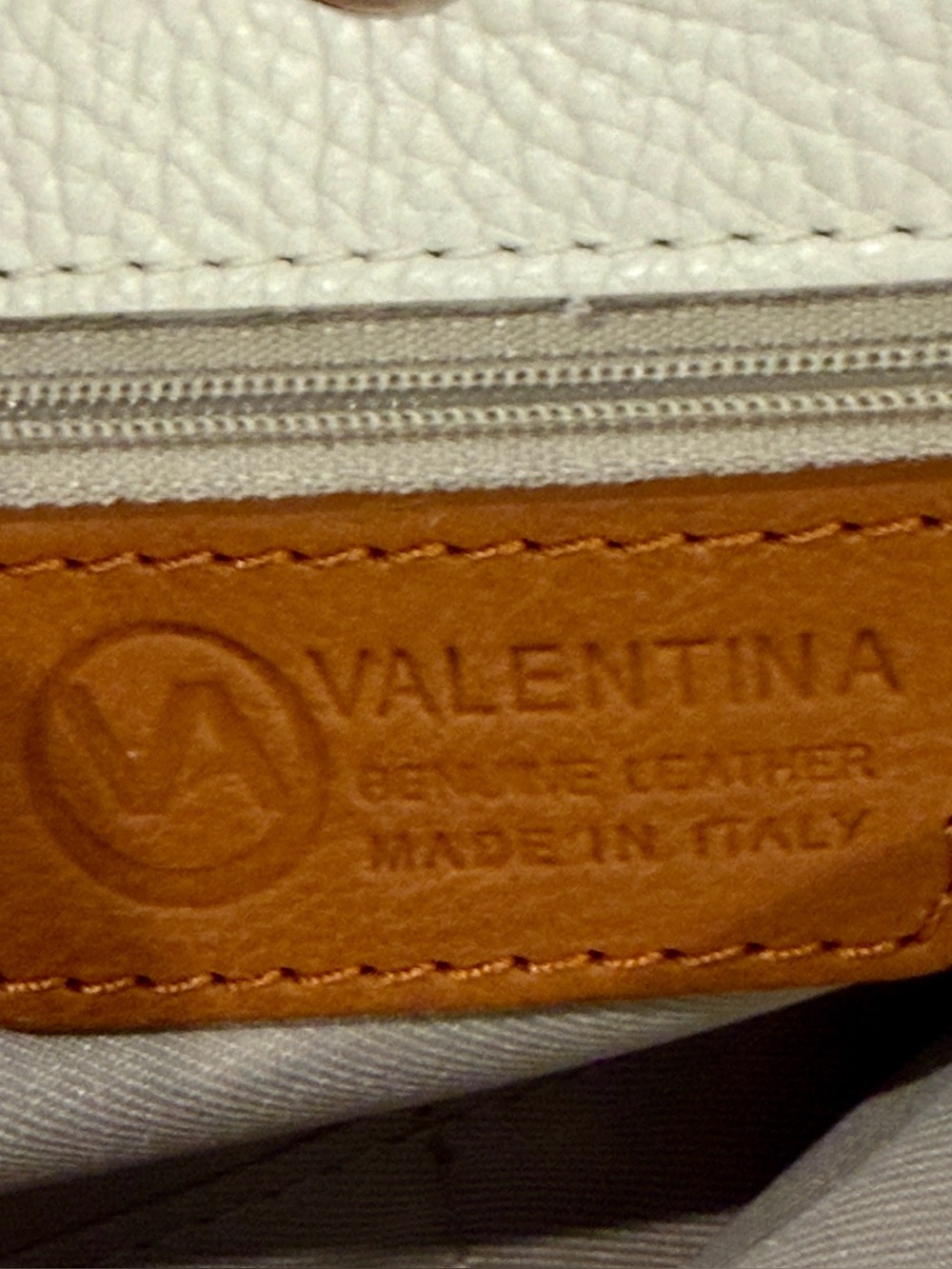 Valentina Italian white pebbled leather crossbody bag with a triple entry design - Picture 2 of 16